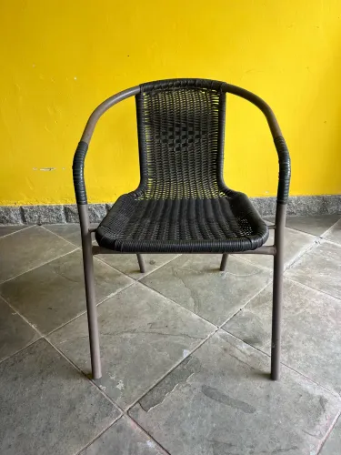 Cadeira Ratan - confortável 