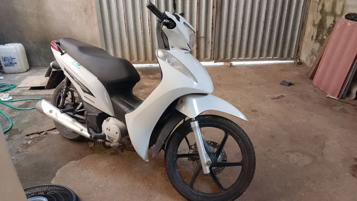 Vendo moto biz
