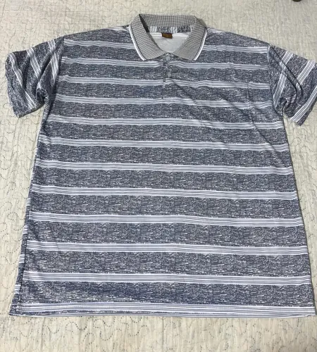 Vendo as duas camisas tam m novas por