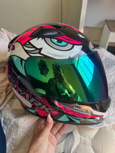 Capacete novo