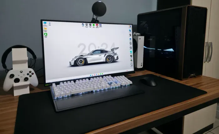 PC Gamer Ryzen 7 5700X3D RX 9070 XT