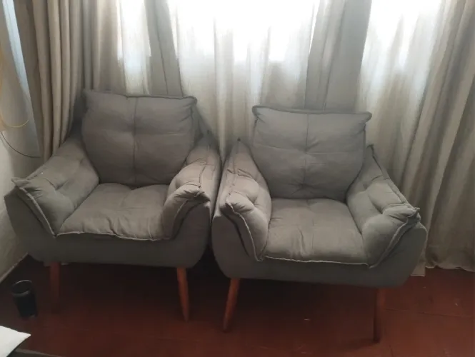 Vende-se duas poltrona recepção
