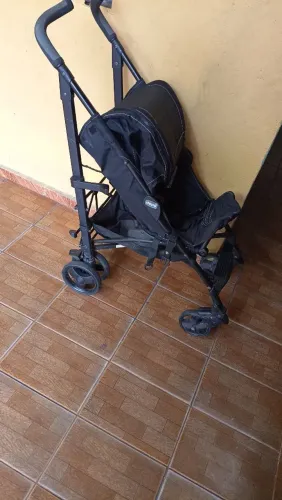 Carrinho de bebê novo