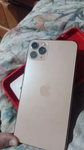 iPhone 11 Pro Max 750