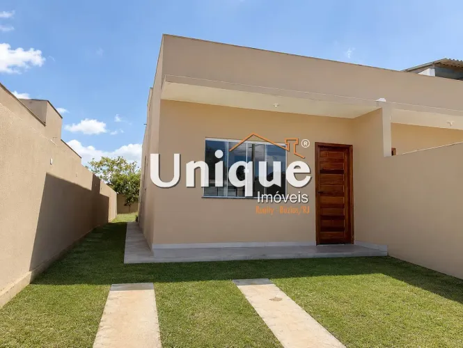 Casa à Venda em São Pedro da Aldeia - 2 Quartos sendo1 suíte R$ 280.000