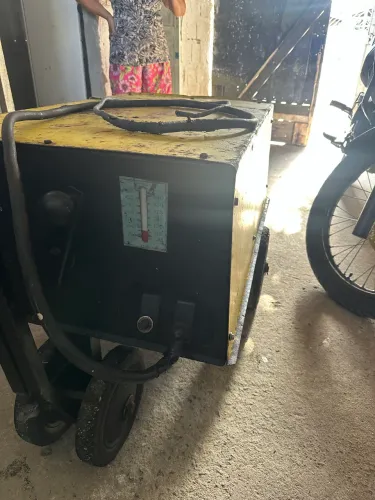 Máquina de solda trifásico