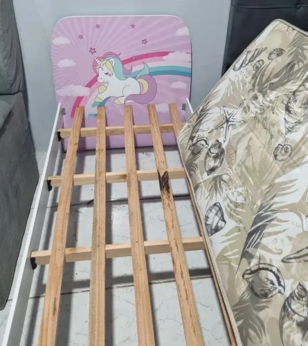 Mini cama, com colchão