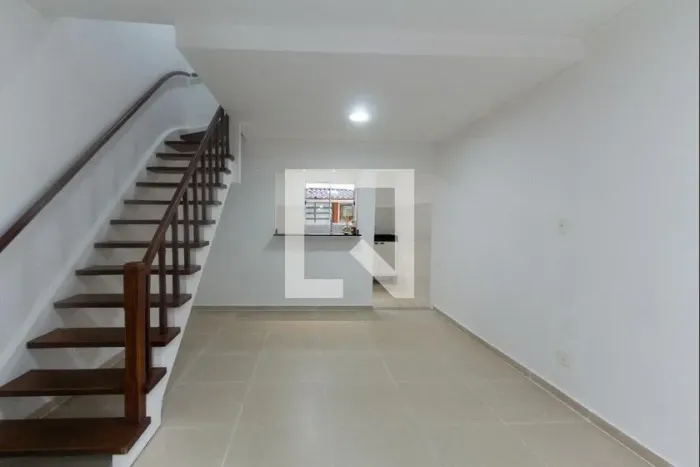 Casa à Venda - Vila Olímpia, 2 Quartos, 100 m2