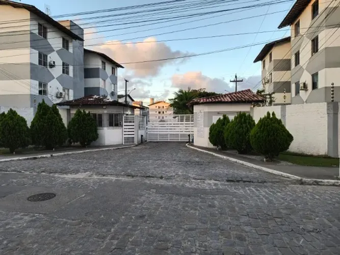 ALUGA-SE  APARTAMENTO NO COND RES ANTÔNIO SILVEIRA COUTINHO- OURO PRETO R$ 1.350,00