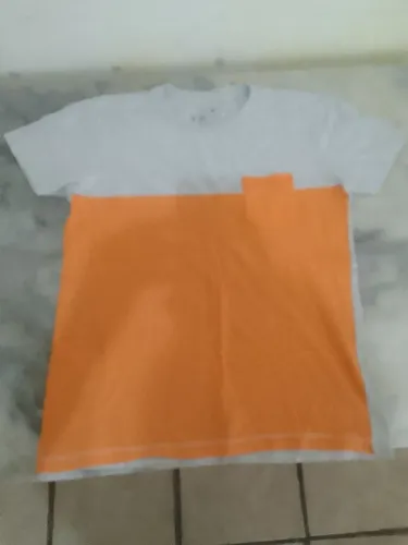3 Camisas T - 14 a 16 anos ( SEMINOVA )