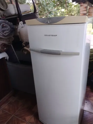 Freezer Brastem 300 litros