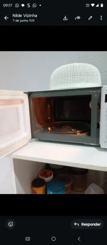Vendo balcão e microondas, vendo junto e também separado... Todos está seminovos