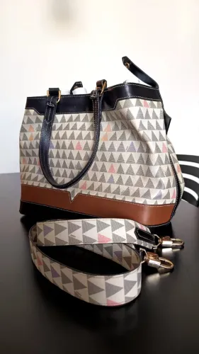 Bolsa Schutz - Seminova 