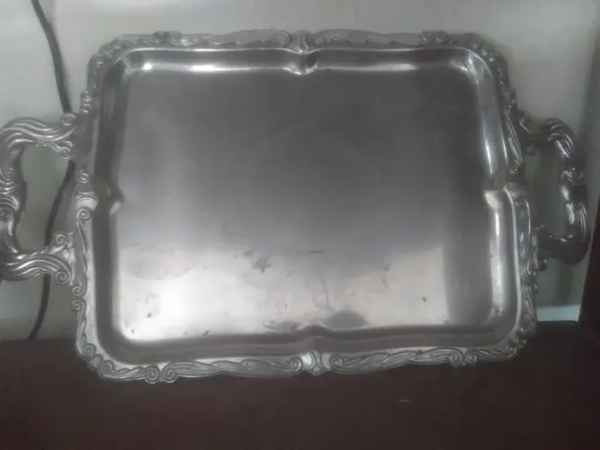 ? CONJUNTO COMPLETO DE MESA EM AÇO INOXIDÁVEL