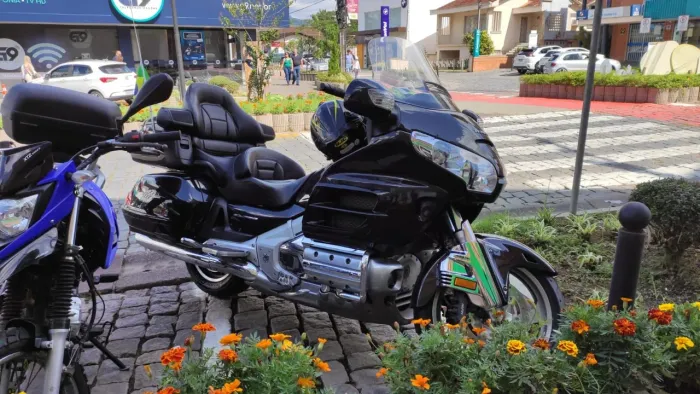 Honda Goldwing ABS Gl1800 troco Gs adventure Strom  Roadglide África Twin