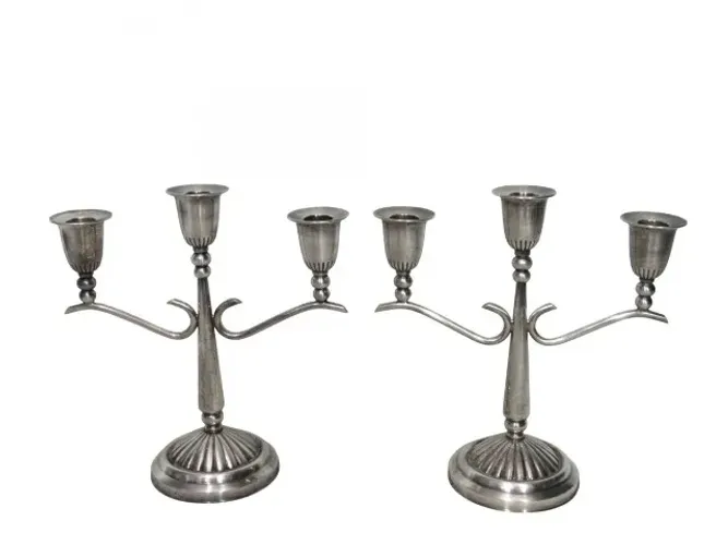 Par Candelabros Três velas Marca BRISTOL em metal espessurado á prata *Descrição