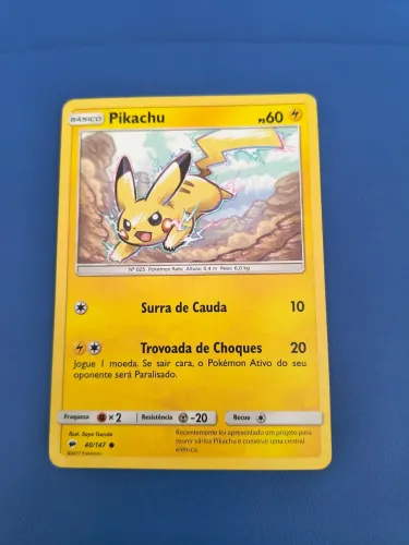 Pikachu raro carta de pokémon 40/147