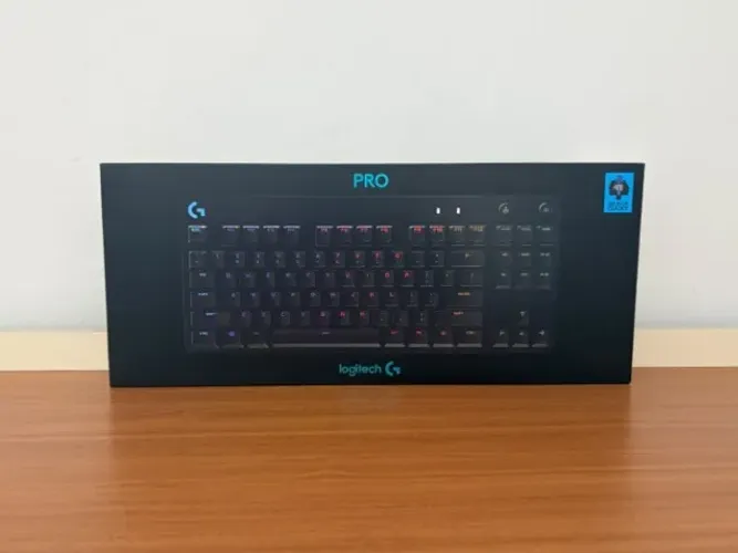 [NOVO] Teclado Logitech G PRO, US, RGB Lightsync, Design TKL