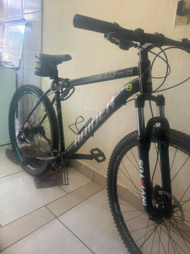 Biscicleta aro 29