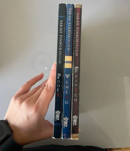 Livros da saga encantadas