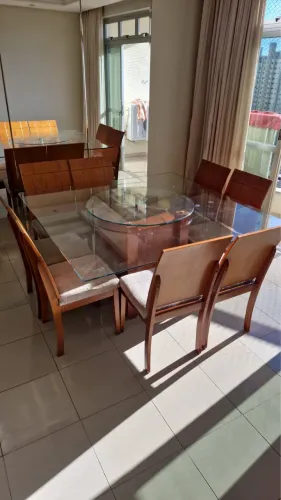 Vende-se mesa 08 lugares c/ tampa giratória de vidro