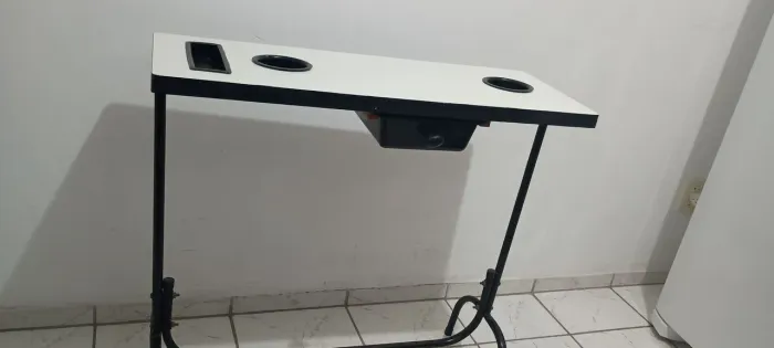 Mesa para Manicure 