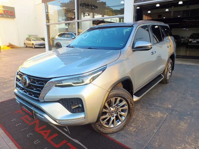 Toyota Hilux CD SRX 4X4 2.8 TDI 16V Diesel Aut. 2021