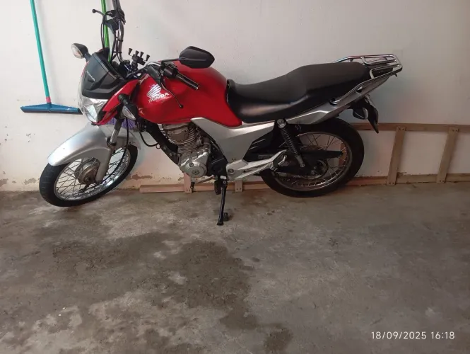 Moto em perfeito estado tudo ok