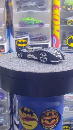 Batmóvel Hotwheels  R$ 30,00 cada
