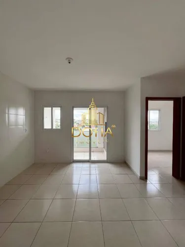 Apartamento com 02 Quartos e Sacada com Churrasqueira