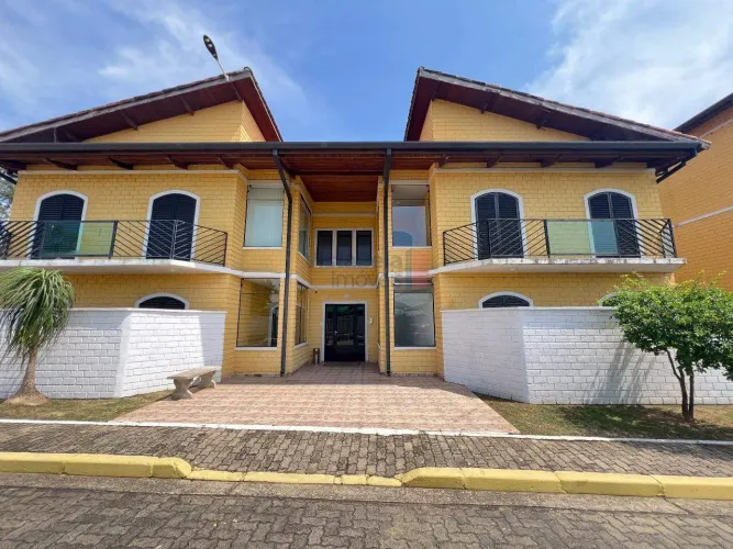 Apartamento 2 Quartos à Venda com Varanda, 77,14 m² - Frente em Tremembé (Loteamento Eldor