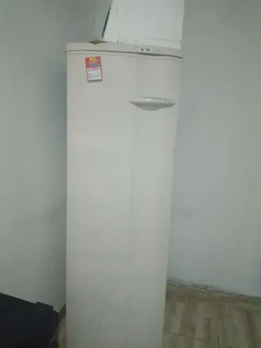 vendo frizzer funcionando perfeitamente 