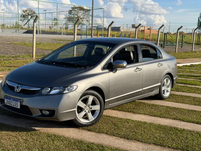 Honda Civic Sedan LXS 1.8/1.8 Flex 16V Aut. 4P 2009