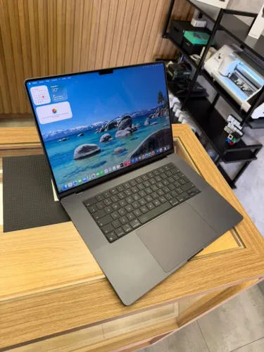 Macbook Pro M3 Pro 16" 18/512gb 97% (Anápolis)