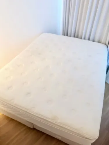 Cama Box Queen Size Luckspuma (Molas Ensacadas + Visco) - Excelente Estado