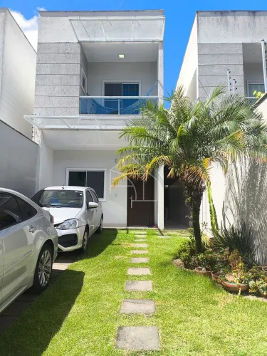 Casa à Venda em Manguinhos - Próximo ao mar
