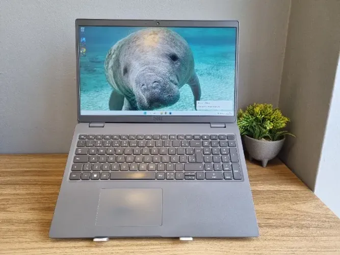 Notebook Dell Latitude 3540 - Core i5 | 13ª geração | 256GB SSD | 16GB DDR4 | 15,6"