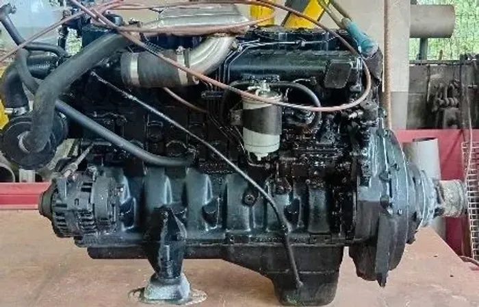 Motor de Centro MWM (Sprint), Marinizado 200hp à diesel.