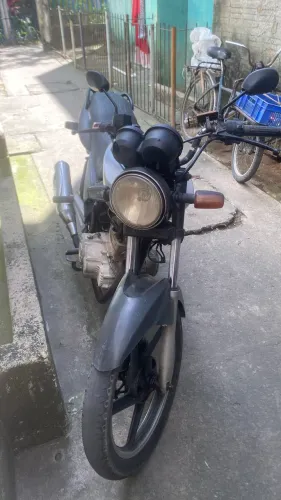 Moto Dafra Speed 150 de leilão ?