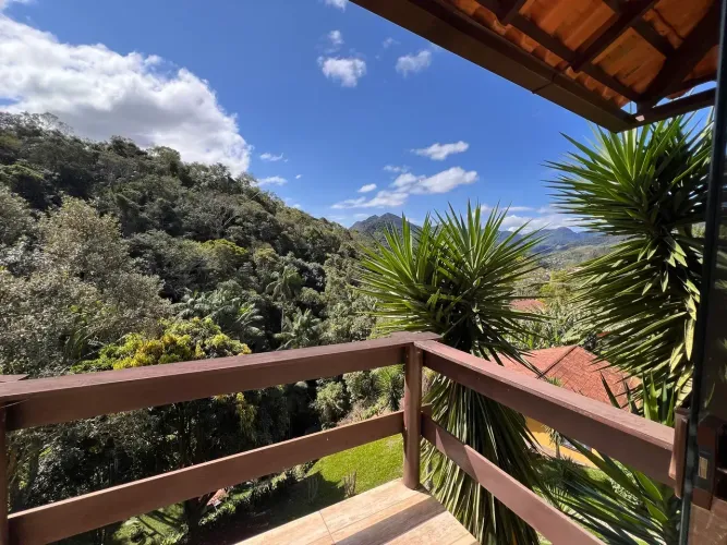 casa em lumiar beira rio