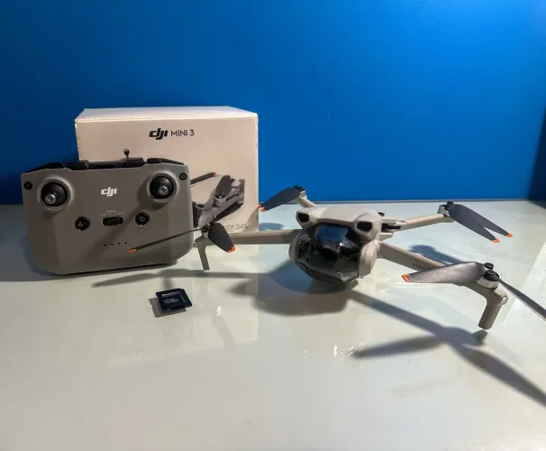 DJI Mini 3 RCN1 + Cartão de memória 128gb e adaptador SanDisk + bolsa