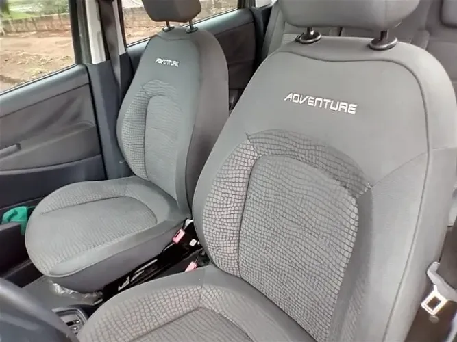 Fiat Idea Adv./ Adv.lock.dualogic 1.8 Flex 5P 2012