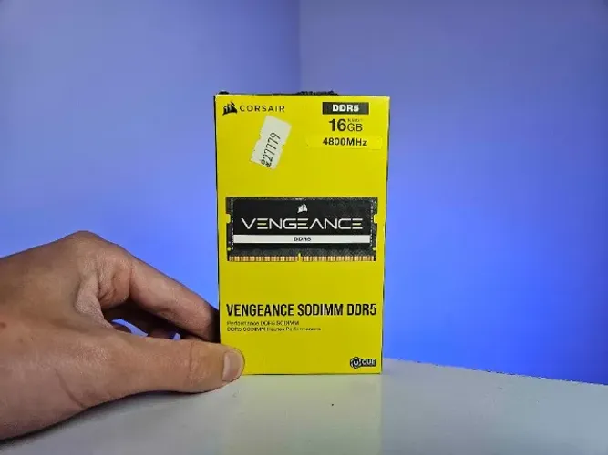 Memória RAM Notebook 16GB DDR5 4800Mhz Corsair - Leia a descrição