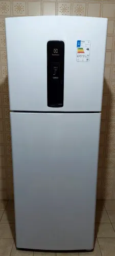 Título: Geladeira Electrolux Frost Free Inverter Technology 480l Novíssima