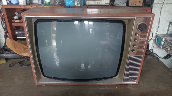 Televisor Colorado Guaíra
