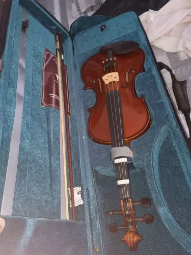Violino eagle VE144 4/4