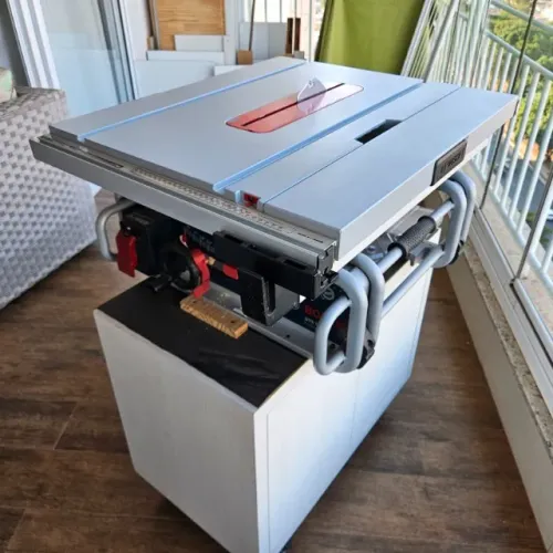 Serra de Mesa Bosch GTS 10 J Professional 1800w com disco e 2 guias