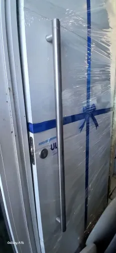 Porta Pivoltante 97 x 2,14 Com Batente + Guarnição 