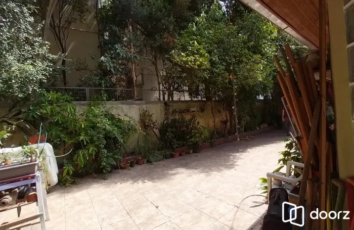 Ótimo Terreno Cidade Baixa, 480,48 m². Plano, com 2 casas em cima.