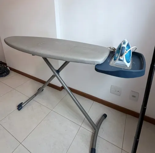Tábua prêmio de passar roupa impecável